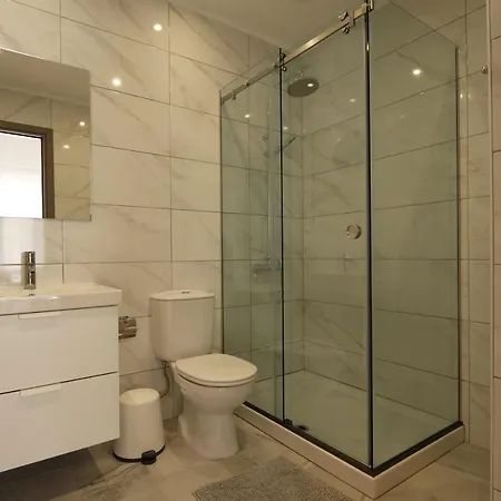 شقة Maison Zenon Center